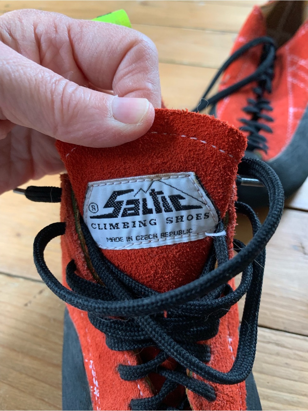 Saltic Red Women’s Climbing Shoes — Suede Lace-Up Performance